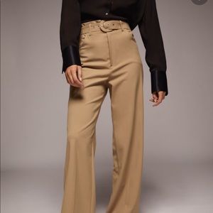 NWT Zara Pleated Trousers with Belt Size Small